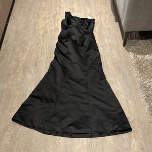 VERA WANG WHITE COLLECTION DRESS